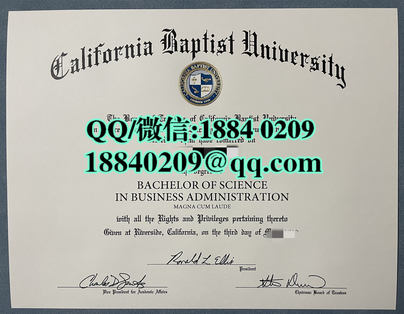 美国加州浸会大学毕业证烫金特写，California Baptist University diploma